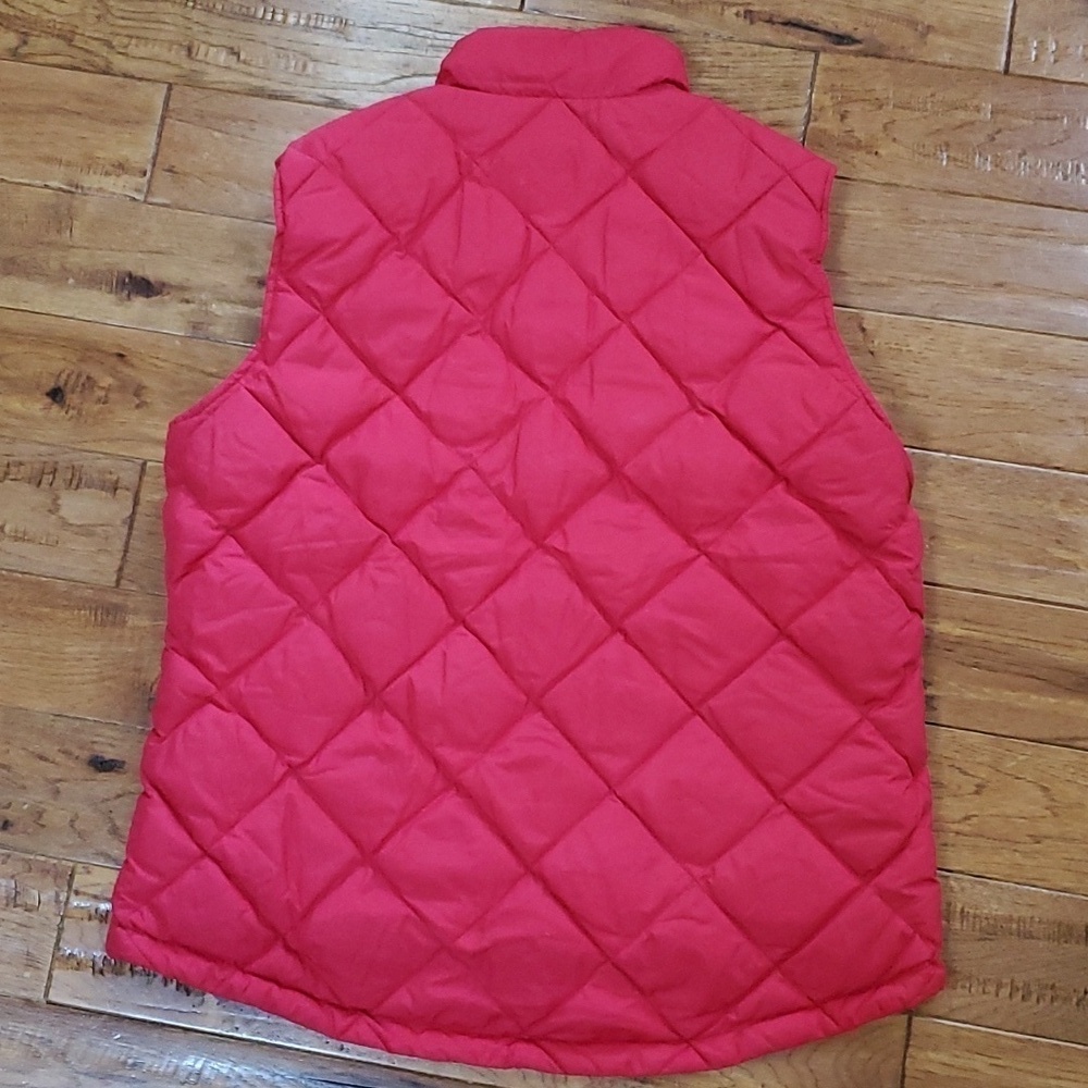 Duluth Trading Co red quilted barn vest - Picture 4 of 7